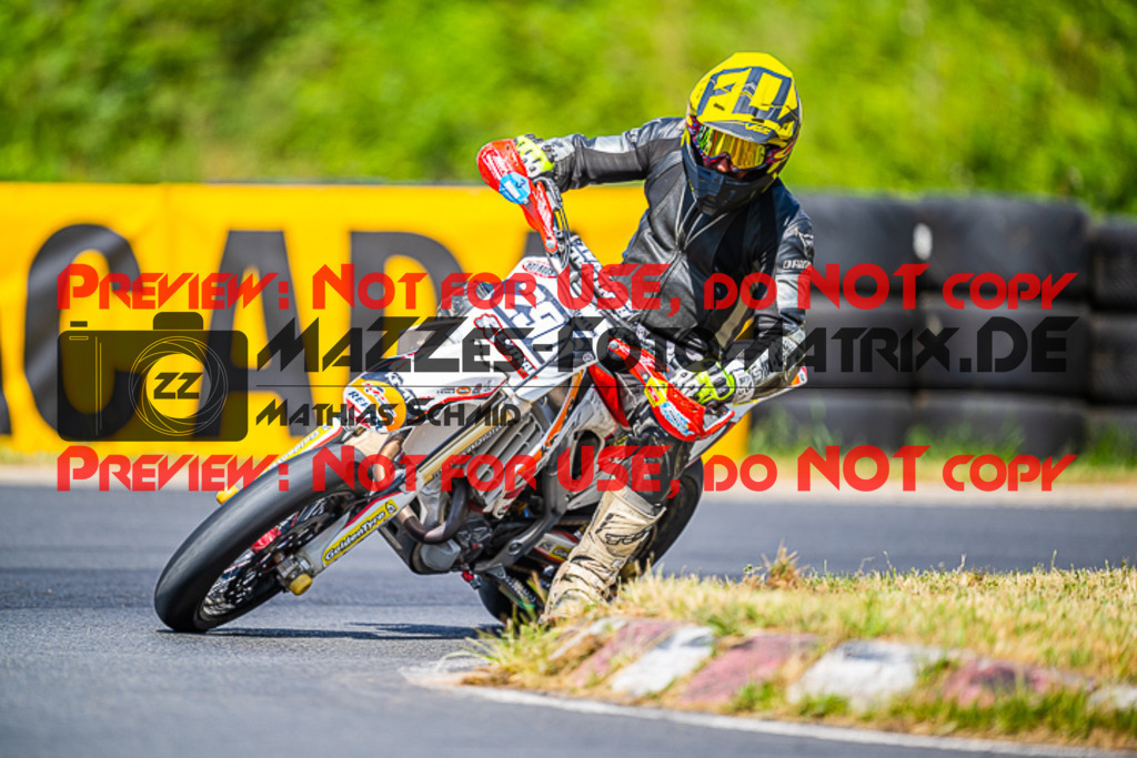 MaZZes_FotoMatrix_220528_2080 | Fotograf Mathias Schmid
Sportfotograf,
Eventfotograf,
Hochzeitsfotograf,
Portraitfotograf