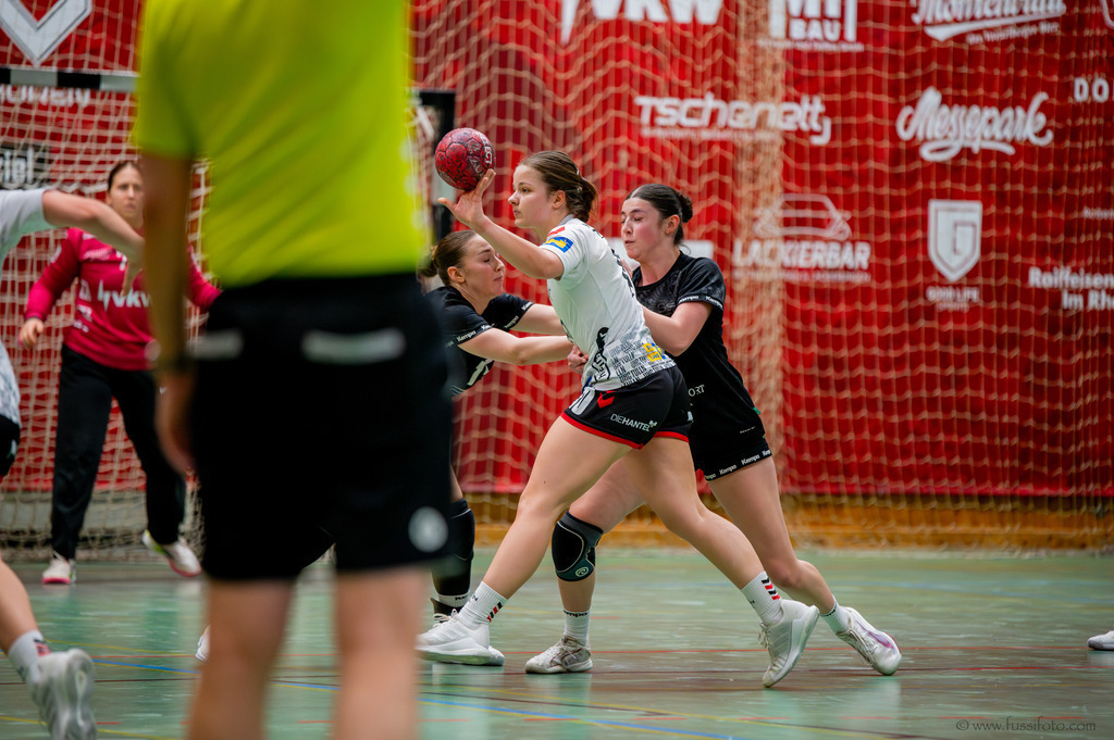 DSC_8088 | "Fussifoto.com – Ihr Ansprechpartner für hochwertige Fotografie! Entdecken Sie kreative Bilder und professionelle Dienstleistungen. Kontaktieren Sie uns für Ihre Projekte!"