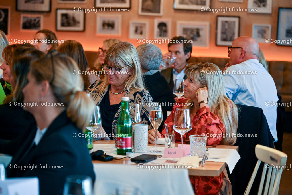 Frauen fuer Frauen_ Charity Oldtimerfahrt_ 04.10.2025-288 | 04.10.2025, Linz, AUT, Oldtimer Charity im Bild Frauen fuer Frauen Oldtimerfahrt, Teilnehmer©Harald Dostal / fodo.media