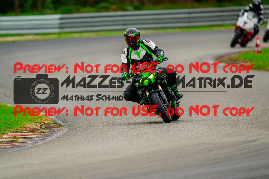 MaZZes_Fotomatrix_20241002_6007705_7617 | GELB