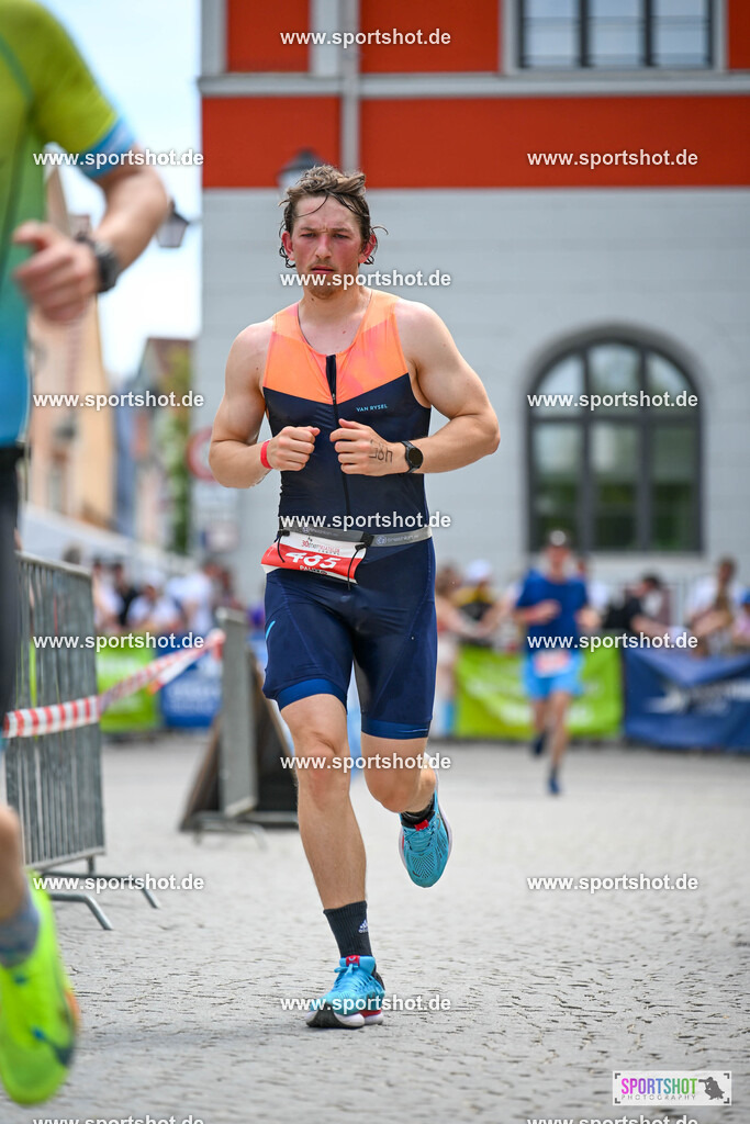 SZI_9069 | Stadttriathlon Erding 2025. #yourpictrs #sportshot_your_pictrs @Sportshotphotography #stadttriathlonerding Copyright: www.sportshot.de