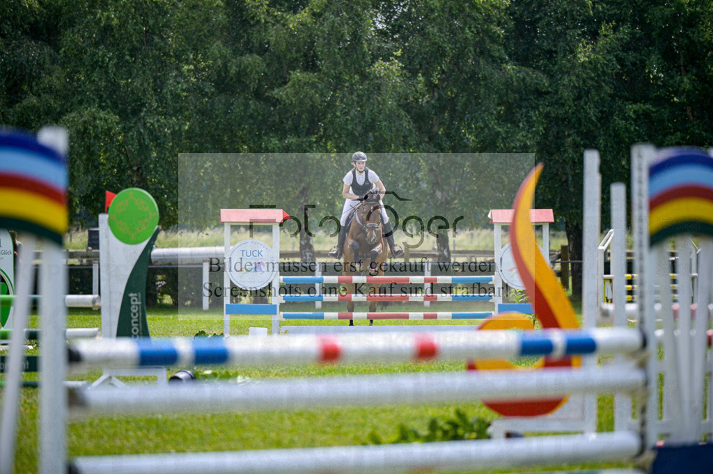Reitturnier Voxtrup | Entdecke hochwertige Reitturnierfotos von Foto Oger. Professionell, emotional und authentisch – jetzt Lieblingsmomente im Shop bestellen.Deutschlandweite Turnierfotografie. - Realisiert mit Pictrs.com