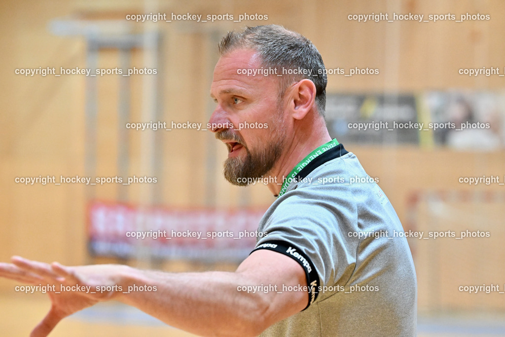 SC Ferlach vs. ALPLA HC Hard | Headcoach SC Hard JONSSON Hannes Jon, SC Ferlach vs. ALPLA HC Hard, SC Ferlach vs. ALPLA HC Hard am 05.04.2025 in Ferlach (Ballspielhalle Ferlach), Austria, (Photo by Bernd Stefan)