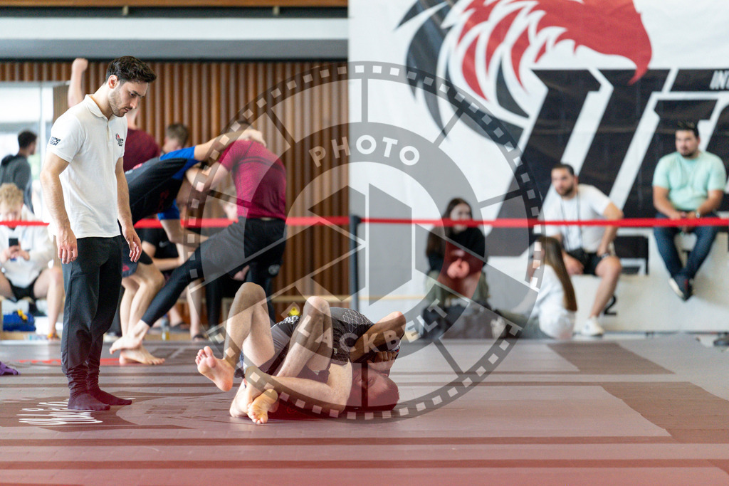 20240608PBB03370 | Fighters compete during the ILLCS VII summer edition luta livre competition in Hannover, Germany, on June 8, 2024.