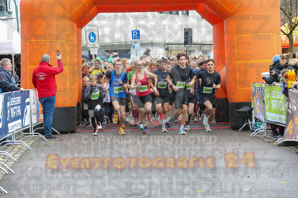 251130_1024_EX1_4903 | Sportfotografie im Rhein-Sieg Kreis, Köln, Bonn, NRW, Rheinland Pfalz, Hessen, etc. Unser Tätigkeitsfeld umfasst den Laufsport vom Volkslauf über den Marathon, Duathlon, Triathon bis zum Ultralauf wie Kölnpfad Ultra oder Schindertrail.