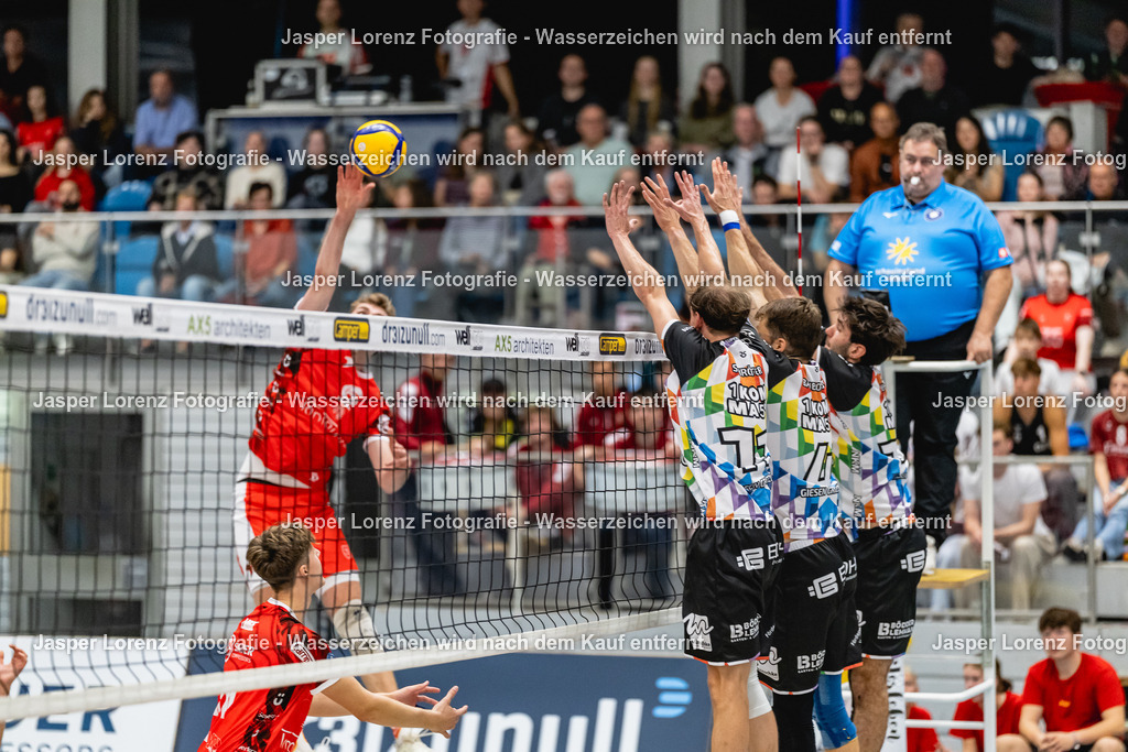 Volleyball I Herren I Saison 2026-2027 I 2. Bundesliga Nord I 03. Spieltag I Kieler TV - TSV Giesen GRIZZLYS II | Jasper Lorenz Fotografie - Realisiert mit Pictrs.com