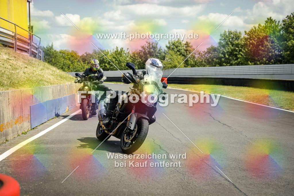 OBK_Mai_Volker_Adam-10858 | Hier findet Ihr Bilder von Touristenfahrten auf der Nürburgring Nordschleife oder von anderen Veranstaltungen die ich besucht habe. Viel Spass beim Durch Schauen 