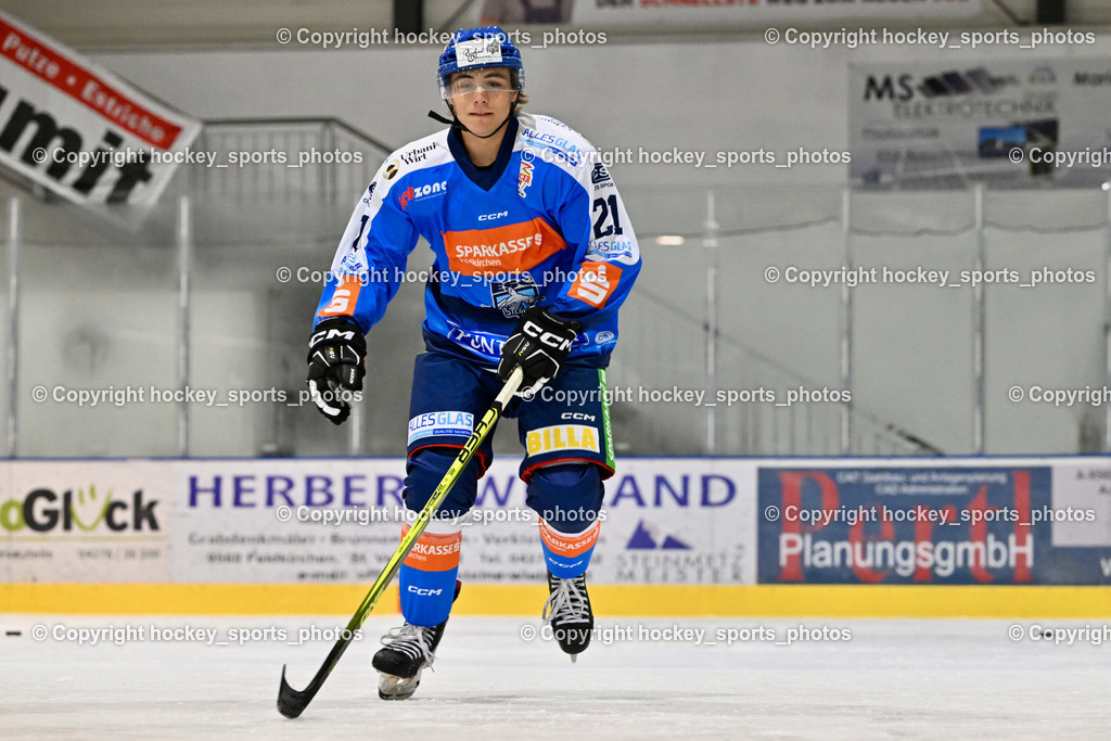ESC Steindorf Sparkasse Feldkirchen Shooting | #21 Walder Patrik, ESC Steindorf Sparkasse Feldkirchen Shooting, ESC Steindorf Sparkasse Feldkirchen Shooting am 24.10.2025 in Steindorf (Ossiachersee Halle), Austria, (Photo by Bernd Stefan)