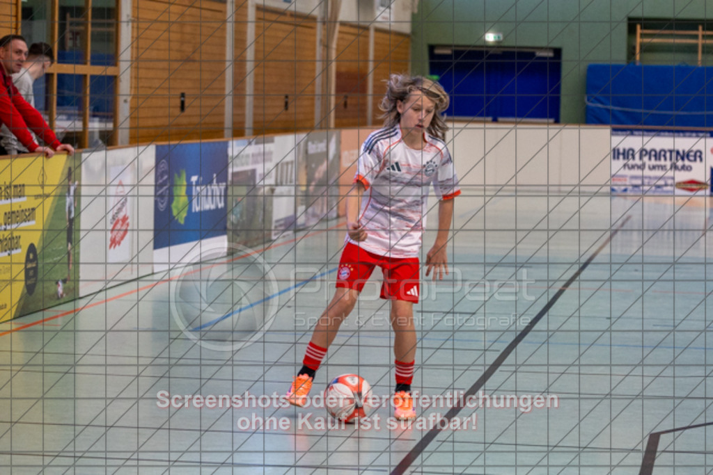 20251213_105849_0319 | FC Bayern München - SGM Do/Rei U13 227. internationaler Prinzing Junior Cup in der Donzdorfer Lautertalhalle - 13.12.2025,Foto: PhotoPeet-Sportfotografie/Peter Harich