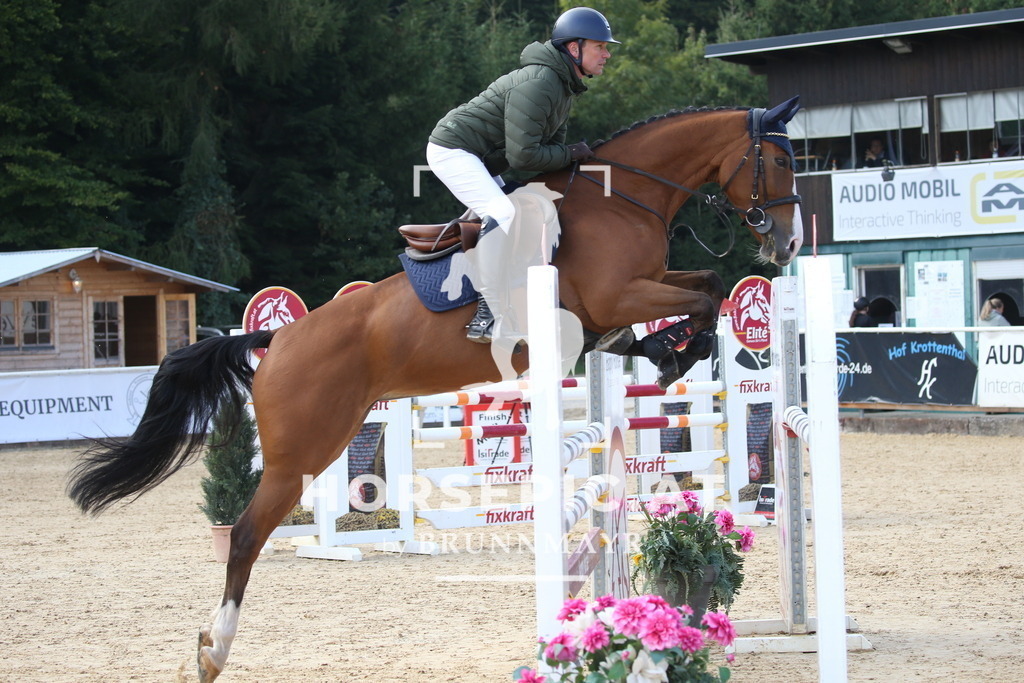 DL2Q4268 | Willkommen bei Brunnmayr - Design & Fotografie – Ihrem Spezialisten für Reitturniere und Pferdeveranstaltungen in Oberösterreich, Salzburg und Bayern! Seit über 17 Jahren sind wir leidenschaftlich dabei.