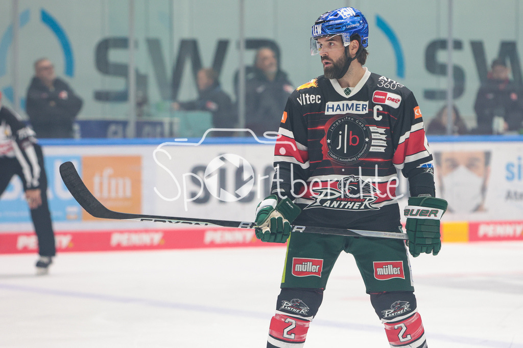 Augsburger Panther - Duesseldorfer EG | Braden LAMB (AEV #2) in Aktion