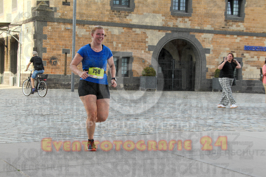 250920_1538_EV4_9360 | Sportfotografie im Rhein-Sieg Kreis, Köln, Bonn, NRW, Rheinland Pfalz, Hessen, etc. Unser Tätigkeitsfeld umfasst den Laufsport vom Volkslauf über den Marathon, Duathlon, Triathon bis zum Ultralauf wie Kölnpfad Ultra oder Schindertrail.