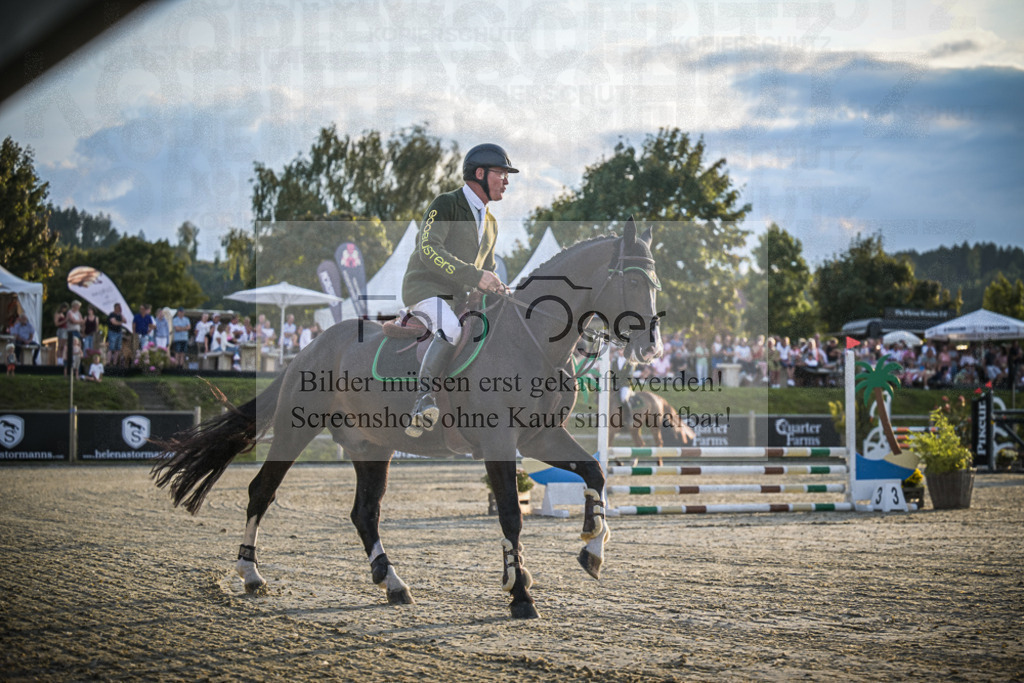 DOS_0327 | Entdecke hochwertige Reitturnierfotos von Foto Oger. Professionell, emotional und authentisch – jetzt Lieblingsmomente im Shop bestellen.Deutschlandweite Turnierfotografie. - Realisiert mit Pictrs.com