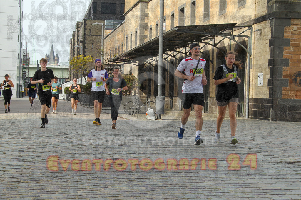 250920_1532_EV4_9071 | Sportfotografie im Rhein-Sieg Kreis, Köln, Bonn, NRW, Rheinland Pfalz, Hessen, etc. Unser Tätigkeitsfeld umfasst den Laufsport vom Volkslauf über den Marathon, Duathlon, Triathon bis zum Ultralauf wie Kölnpfad Ultra oder Schindertrail.