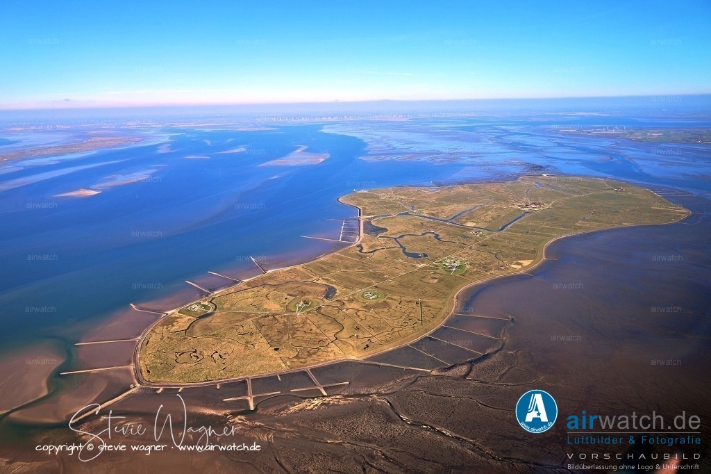 Halligen-Inseln-Weltnaturerbe-Wattenmeer-04-2023-airwatch-wagner-240A0262 | Entdecken Sie atemberaubende Luftbilder und Fotografien auf airwatch.de - Tauchen Sie ein in eine Welt voller faszinierender Aufnahmen aus der Vogelperspektive.