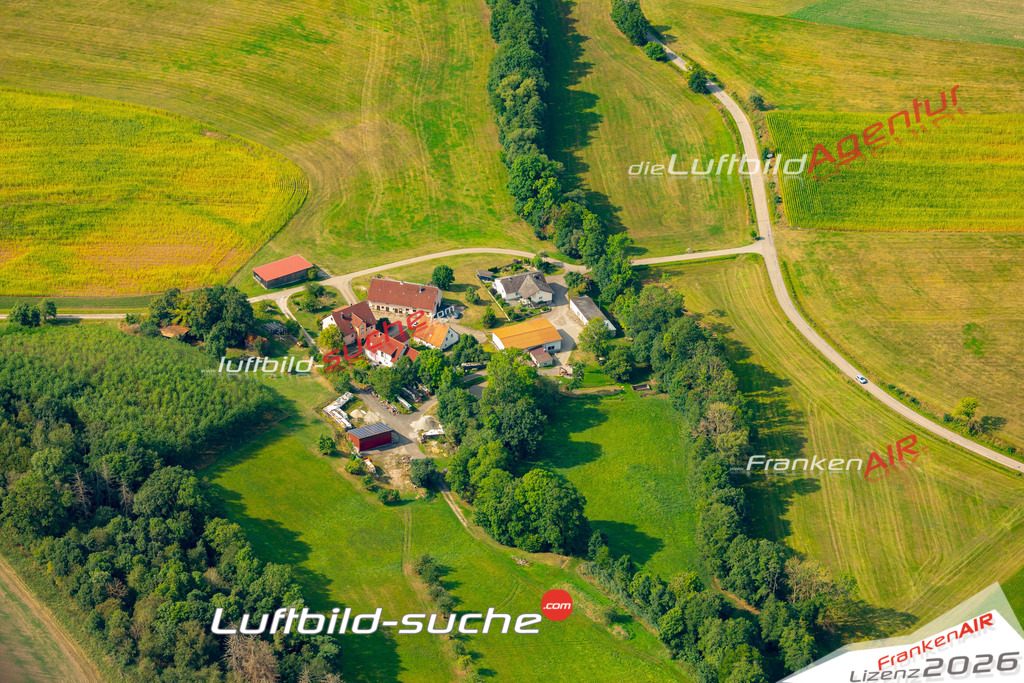 Das Luftbild zeigt : Ebertsmühle Wörnitz - Die Luftaufnahme wurde 2024 vom UL-Flugzeug aus erstellt ( keine Drohne ) - Hochauflösende Luftaufnahme - Für grossformatige Ausdrucke geeignet. Die Geschenkidee !Mit Lizenz und Bildrechte bestellbar