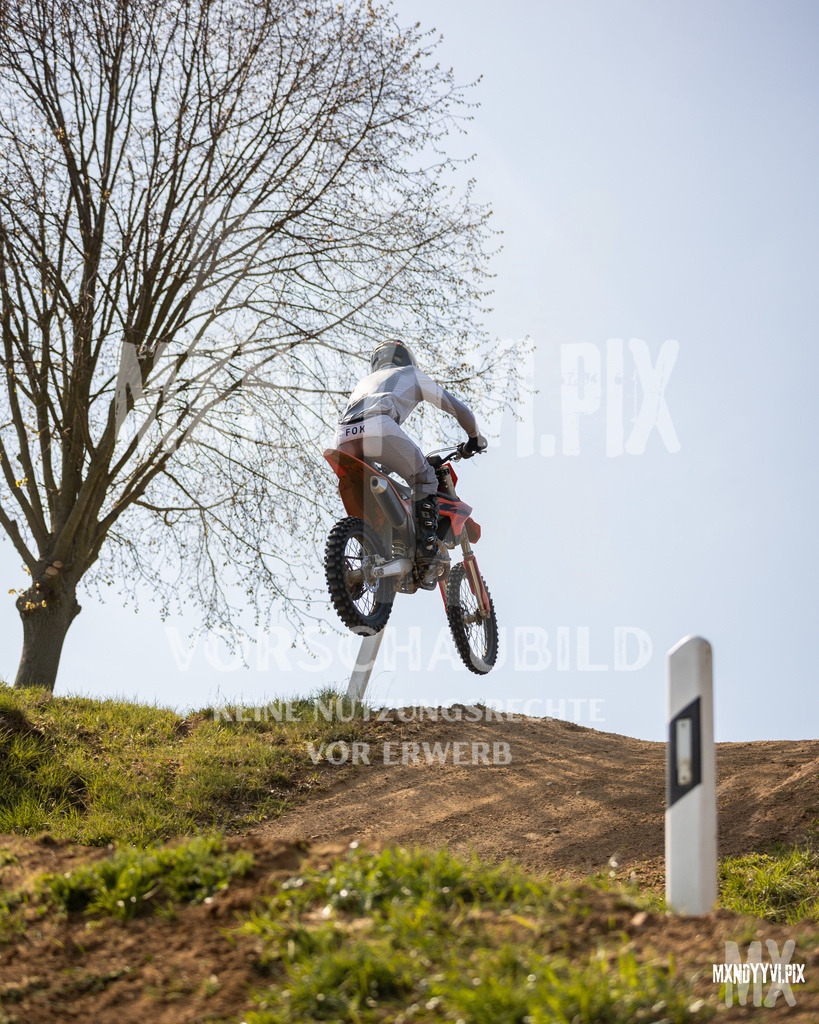 866A3884 | mxndyyvipix