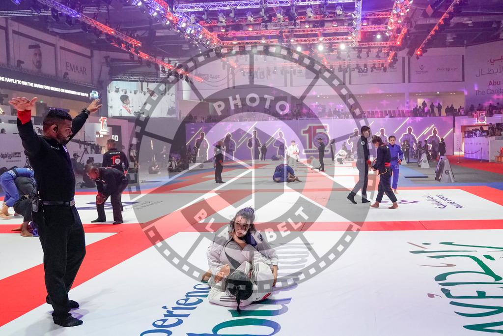 20231109PBB3357 | Fighters compete during the AJP World Professional Championship in the Mubadala Arena in Abu Dhabi, Arab United Emirates, on November 9, 2023.
