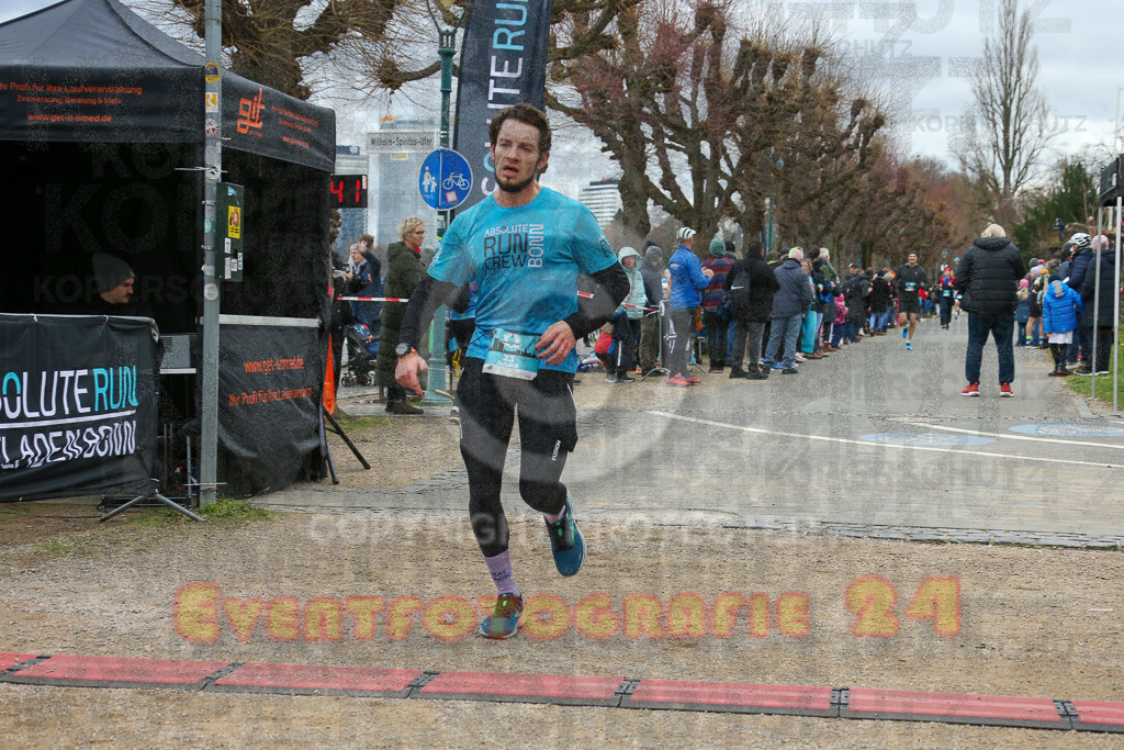 231231_1158_EX1_4813 | Sportfotografie im Rhein-Sieg Kreis, Köln, Bonn, NRW, Rheinland Pfalz, Hessen, etc. Unser Tätigkeitsfeld umfasst den Laufsport vom Volkslauf über den Marathon, Duathlon, Triathon bis zum Ultralauf wie Kölnpfad Ultra oder Schindertrail.