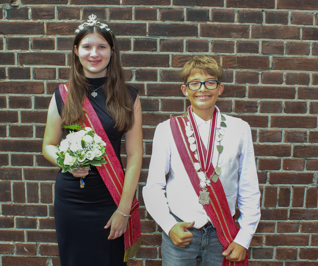 top-top.de-250601-225 | Foto, Video, Fotografie, Videografie, Fotobox, DJ, Discjockey, Musik, Musikbox, Veranstaltung, Photobooth, Amazon, Ebay, Buchtipp, Bestseller, Autor, Verlag, Buch, Wesel, Hamminkeln, NRW, Dinslaken, Rees, Drohne, Hochzeit, Party, Fotobox, Wesel, Fotograf