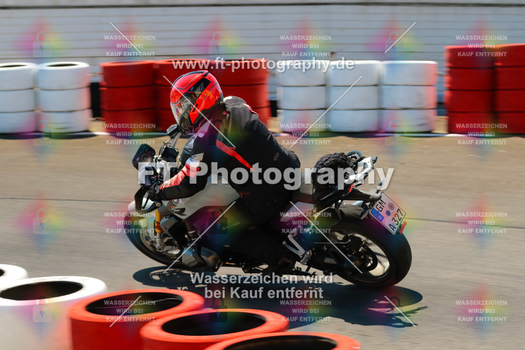 Moto-TeamOBK-22255 | Hier findet Ihr Bilder von Touristenfahrten auf der Nürburgring Nordschleife oder von anderen Veranstaltungen die ich besucht habe. Viel Spass beim Durch Schauen 