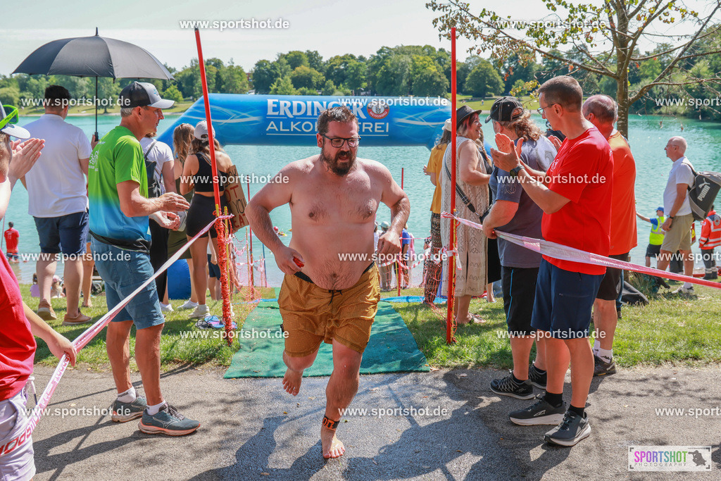 AR7_9461 | Karlsfeld Triathlon 2025 #karlsfeldtriathlon #karlsfeldtriathlon2025  #karlsfeldrace  #yourpictrs #triathlon_karlsfeld #tsveintrachtkarlsfeld #sportshot_your_pictrs @Sportshotphotography @Triathlon Karlsfeld - TSV Eintracht Karlsfeld Triathlon Copyright: www.sportshot.de