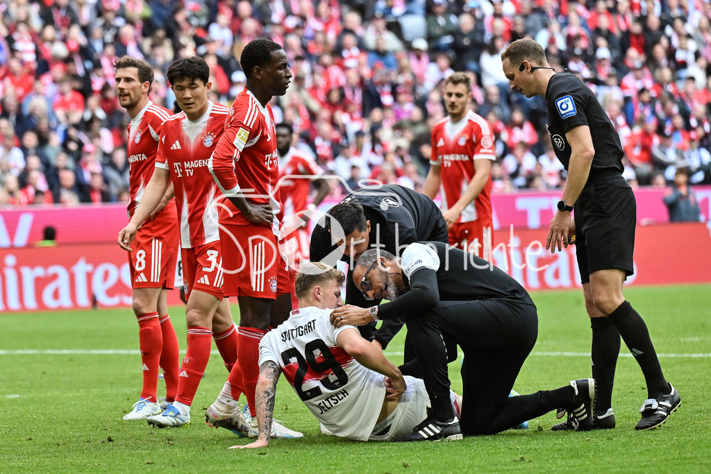 FC Bayern München - VfB Stuttgart | MUNICH, GERMANY - 19. APRIL: Finn JELTSCH (VfB Stuttgart 29) on the Pitch during the Bundesliga Match between FC Bayern Munich vs. VfB Stuttgart at Matchday 30 at Allianz Arena / DFL REGULATIONS PROHIBIT ANY USE OF PHOTOGRAPHS AS IMAGE SEQUENCES AND/OR QUASI-VIDEO