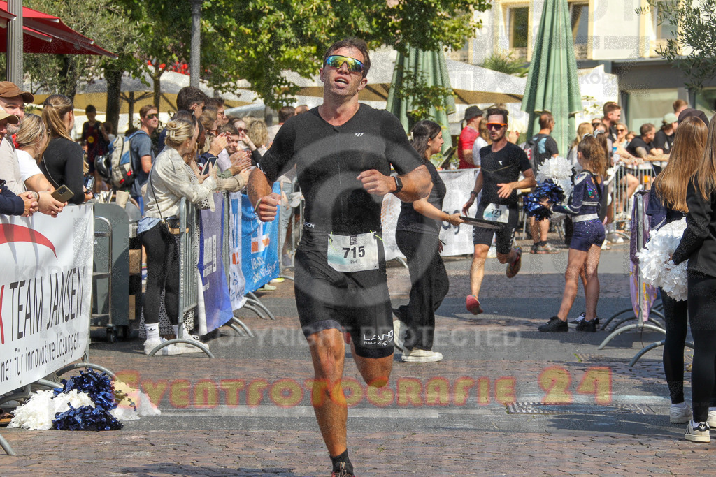 250824_1444_EV4_2124 | Sportfotografie im Rhein-Sieg Kreis, Köln, Bonn, NRW, Rheinland Pfalz, Hessen, etc. Unser Tätigkeitsfeld umfasst den Laufsport vom Volkslauf über den Marathon, Duathlon, Triathon bis zum Ultralauf wie Kölnpfad Ultra oder Schindertrail.
