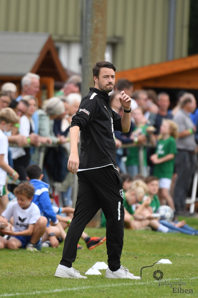 Sport-Duwe Cup | Sport-Duwe Cup Oldenburg; TuS Eversten (mint)-VFL Oldenburg (rot) am 05.07.2025 in Oldenburg (Sportanlage TuS Eversten), Photo: Philip Eiben 2025 - Realisiert mit Pictrs.com