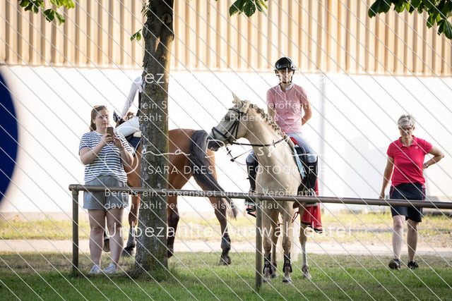 SD_Verl_04418 | saradresslerfotografie - Realisiert mit Pictrs.com