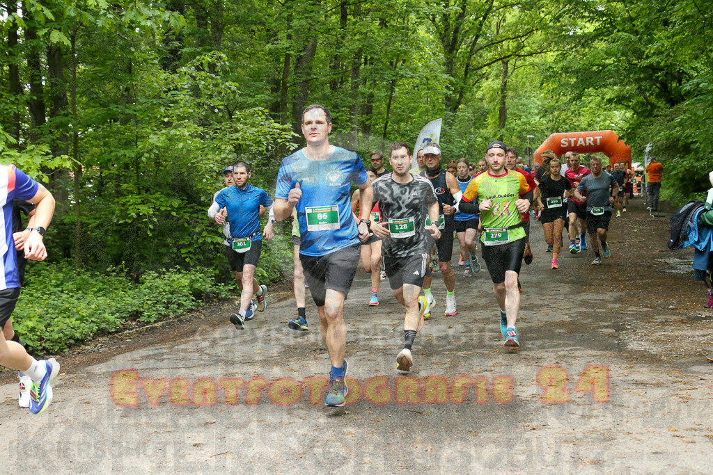 250504_1000_EX1_2627 | Sportfotografie im Rhein-Sieg Kreis, Köln, Bonn, NRW, Rheinland Pfalz, Hessen, etc. Unser Tätigkeitsfeld umfasst den Laufsport vom Volkslauf über den Marathon, Duathlon, Triathon bis zum Ultralauf wie Kölnpfad Ultra oder Schindertrail.