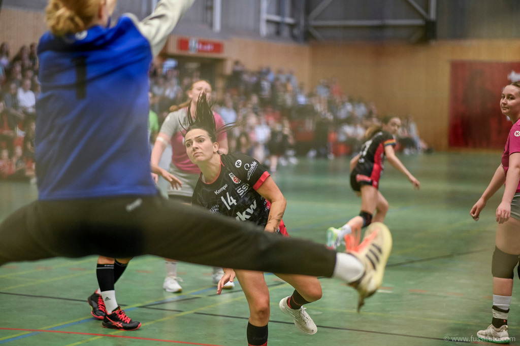 _DSC9187 | "Fussifoto.com – Ihr Ansprechpartner für hochwertige Fotografie! Entdecken Sie kreative Bilder und professionelle Dienstleistungen. Kontaktieren Sie uns für Ihre Projekte!"