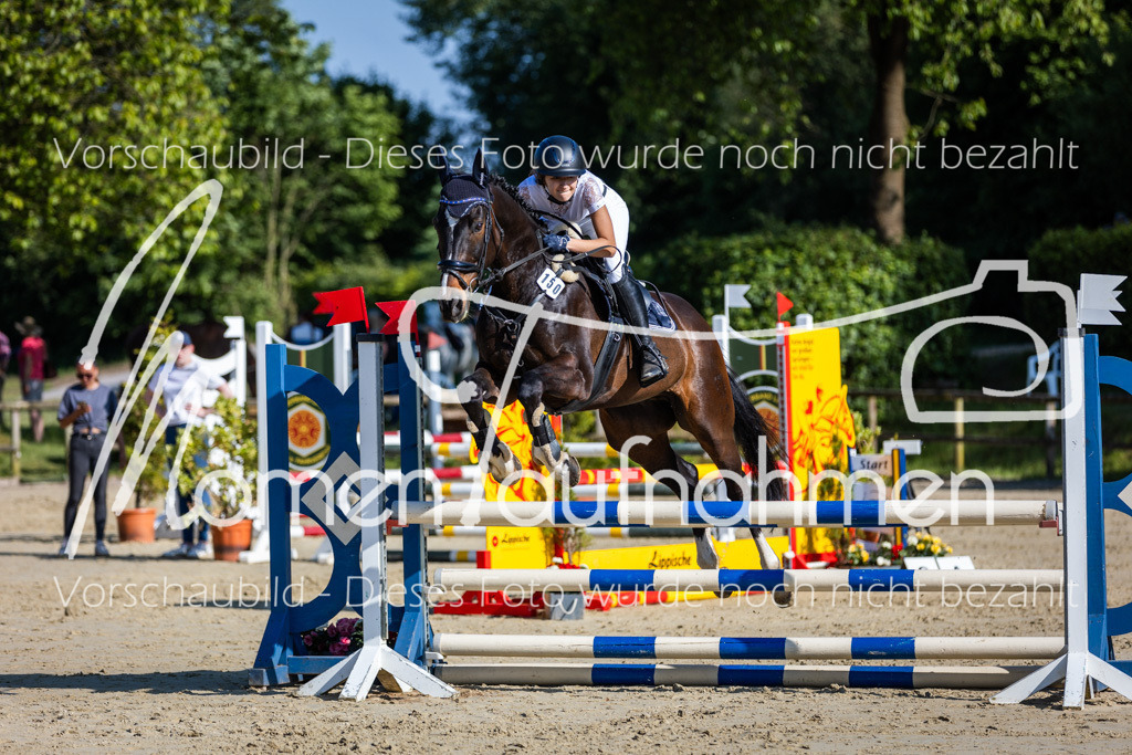 Donop24-ASpr-070 | MomenTaufnahmen Pferdesportfotos