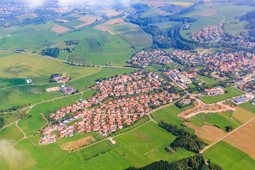 Luftbild: Ortsansicht von Süden in Bühlertann im Bundesland Baden-Württemberg in Deutschland. Foto: IMG_71899.jpg vom 06.09.2014 durch Werner Riehm/FLY-FOTO.deAuflösung des Originals: 4752 x 3168 px