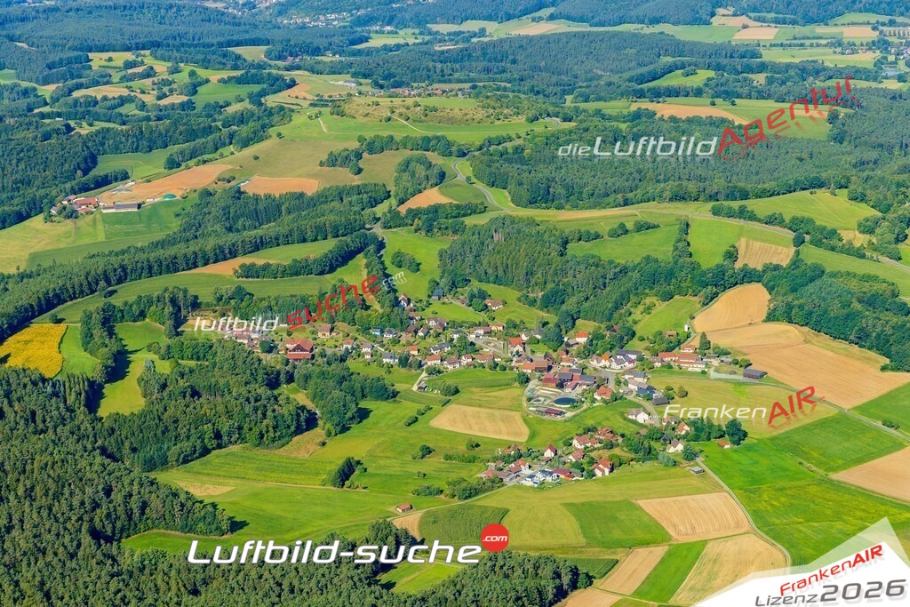 Schrägluftbild  Gollenbach  Mistelgau - Das Luftbild wurde 2025 vom UL-Flugzeug heraus erstellt ( keine Drohne ) - Hochauflösende Luftaufnahme -Nicht vergleichbar mit Google Maps oder Satelittenbilder- Die Geschenkidee !Mit Lizenz und Bildrechte bestellbar
