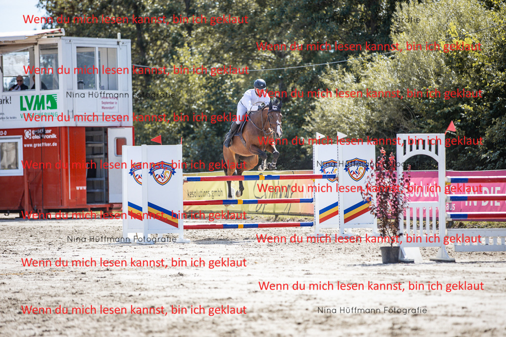 BK1A6520 | Turnierbilder Turnierfotos Nina Hüffmann Turnierfotografie Pferdefotografie Tierzeichnung Haustierzeichnung Pferdezeichnung Hundezeichnung Videograf  - Realisiert mit Pictrs.com