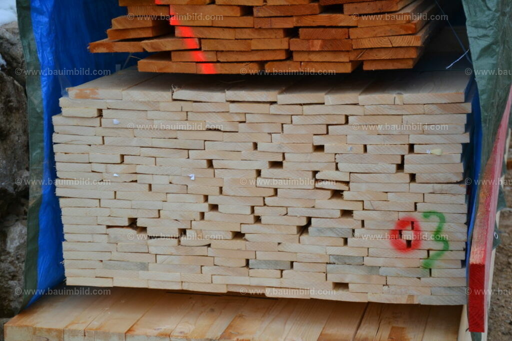 bib-lg09-holzbau-0141 | Nach LV-Leistungsgruppen sortierte Detailfotos über den Bau eines Hauses. Alle Hausbau-Bilder direkt vom Urheber und Autor der Website Haus-Selber-Bauen.com