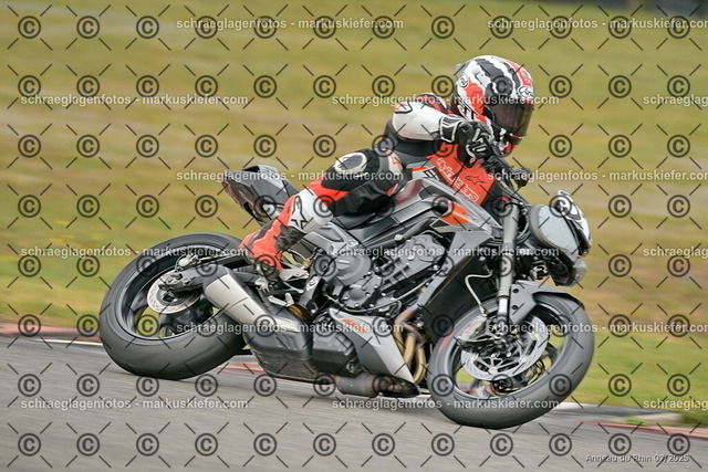 25bt05-0538 | markuskiefer.com - Realisiert mit Pictrs.com
