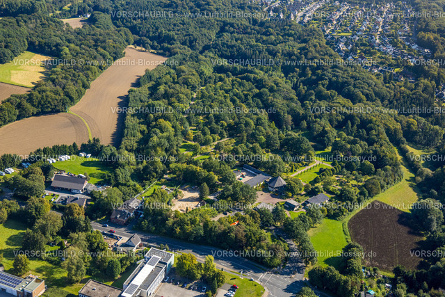 Velbert240812387 | Luftbild, Nordfriedhof Gräberfeld und Waldgebiet, Kleinumstand, Velbert, Ruhrgebiet, Nordrhein-Westfalen, Deutschland