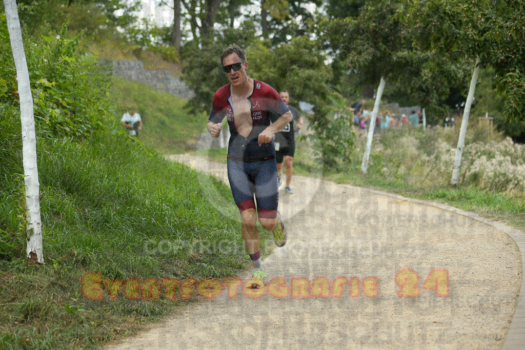 250824_1355_EX1_4256 | Sportfotografie im Rhein-Sieg Kreis, Köln, Bonn, NRW, Rheinland Pfalz, Hessen, etc. Unser Tätigkeitsfeld umfasst den Laufsport vom Volkslauf über den Marathon, Duathlon, Triathon bis zum Ultralauf wie Kölnpfad Ultra oder Schindertrail.