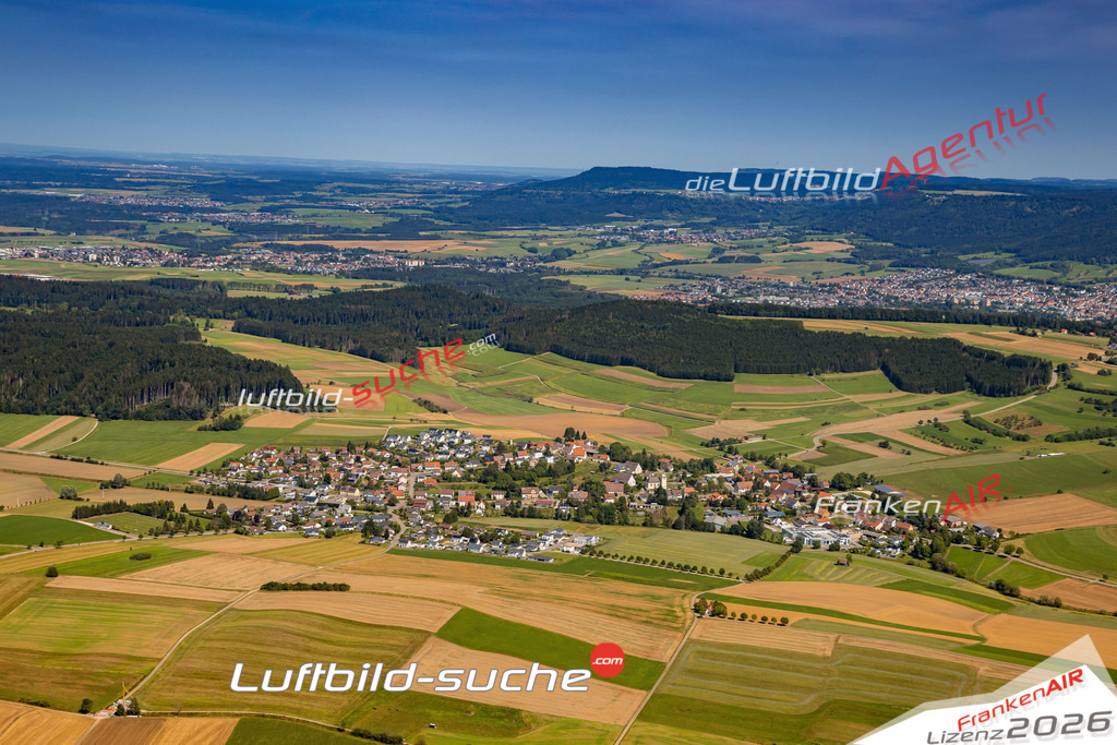 Das Luftbild zeigt :  Gunningen - Die Luftaufnahme wurde 2024 vom UL-Flugzeug aus erstellt ( keine Drohne ) - Hochauflösende Luftaufnahme - Für grossformatige Ausdrucke geeignet. Die Geschenkidee !Mit Lizenz und Bildrechte bestellbar