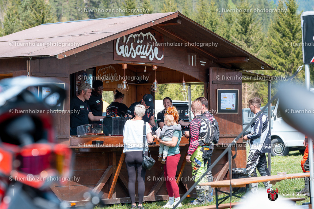 fuernholzer_250501-C2-224 | Fotografische Impressionen von der Red Stag Enduro Extreme by fuernholzer-photography.com. Endurosport in Österreich fotografisch festgehalten von fuernholzer. Auftragsfotografie für Private, Gewerbefotos und Industriefotografie. Eventfotografie, Sportfotografie und Motorsportfotografie. Anbieter von Fotoworkshops, Fototraining, fotografischen Vorträgen und Fotoseminaren.