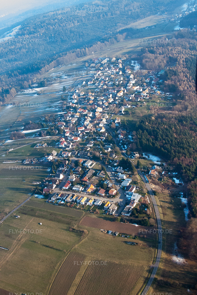 Luftbild: Ortsansicht von Nordwesten im Ortsteil Freiolsheim in Gaggenau im Bundesland Baden-Württemberg in Deutschland. Foto: IMG_62044.jpg vom 31.01.2014 durch Werner Riehm/FLY-FOTO.de