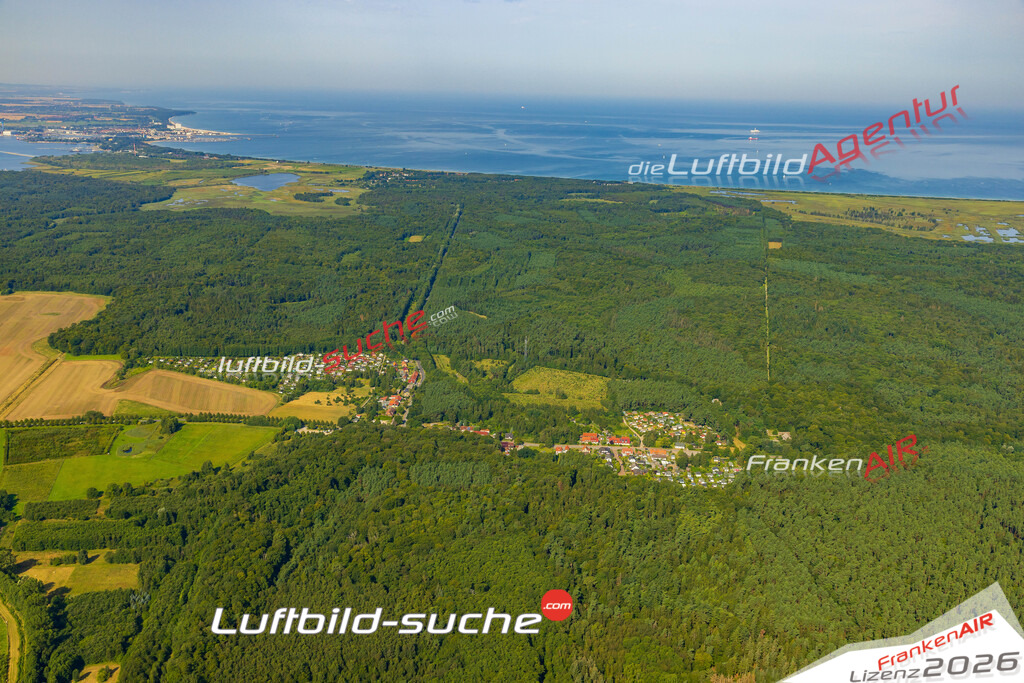Hinrichshagen Rostock Bild- Das Luftbild wurde 2025 vom UL-Flugzeug heraus erstellt ( keine Drohne bzw. Drohnenaufnahme ) - Hochauflösende Luftaufnahme -Nicht vergleichbar mit Google Maps oder Satelittenbilder- Die Geschenkidee !Mit Lizenz und Bildrechte bestellbar - CC