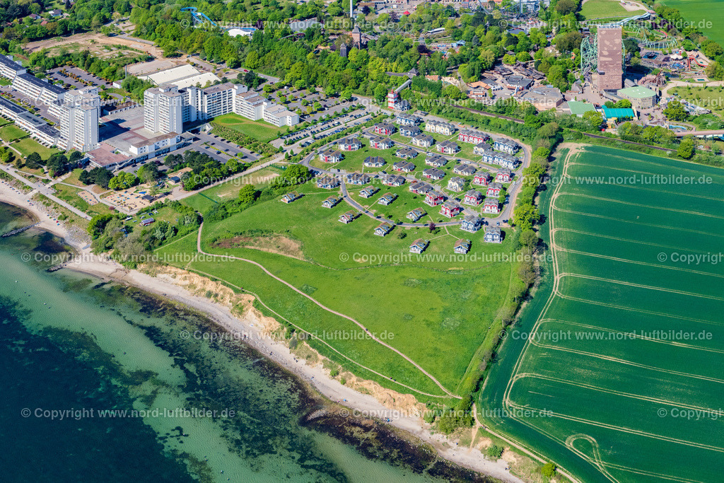 Sierksdorf_ELS_4198150522 | SIERKSDORF 15.05.2022 Ortsansicht am Meeres- Küstenbereich der Ostsee in Sierksdorf im Bundesland Schleswig-Holstein. // Village on marine coastal area of Baltic Sea in Sierksdorf in the state Schleswig-Holstein. Foto: Martin Elsen