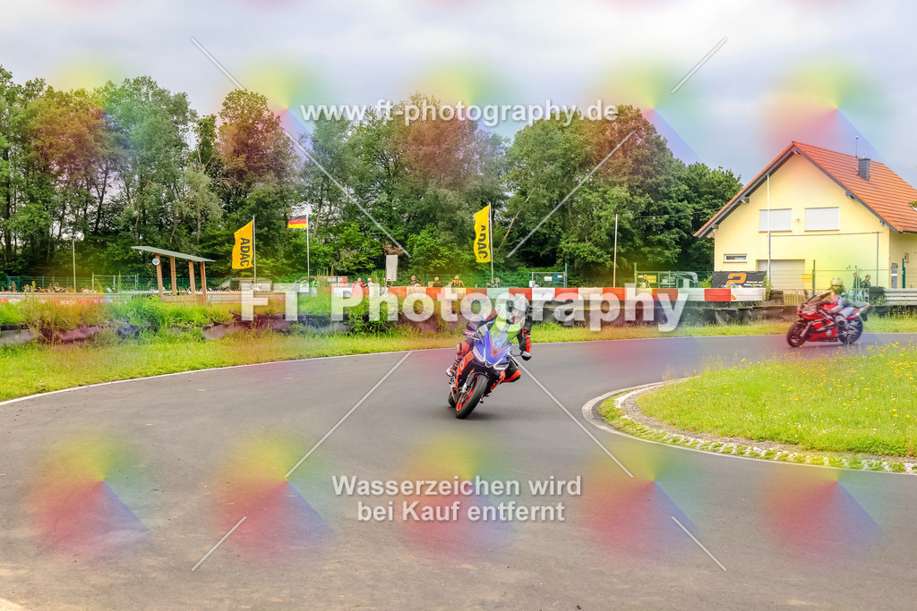 VBK-7218 | Hier findet Ihr Bilder von Touristenfahrten auf der Nürburgring Nordschleife oder von anderen Veranstaltungen die ich besucht habe. Viel Spass beim Durch Schauen 