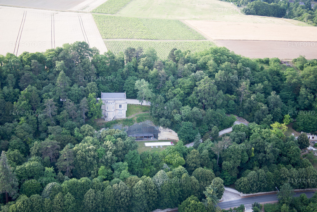 Luftbild: Ortsansicht in Nazelles-Négron im Bundesland Indre-et-Loire in Frankreich. Foto: IMG_082324.jpg vom 20.06.2015 durch Werner Riehm/FLY-FOTO.de