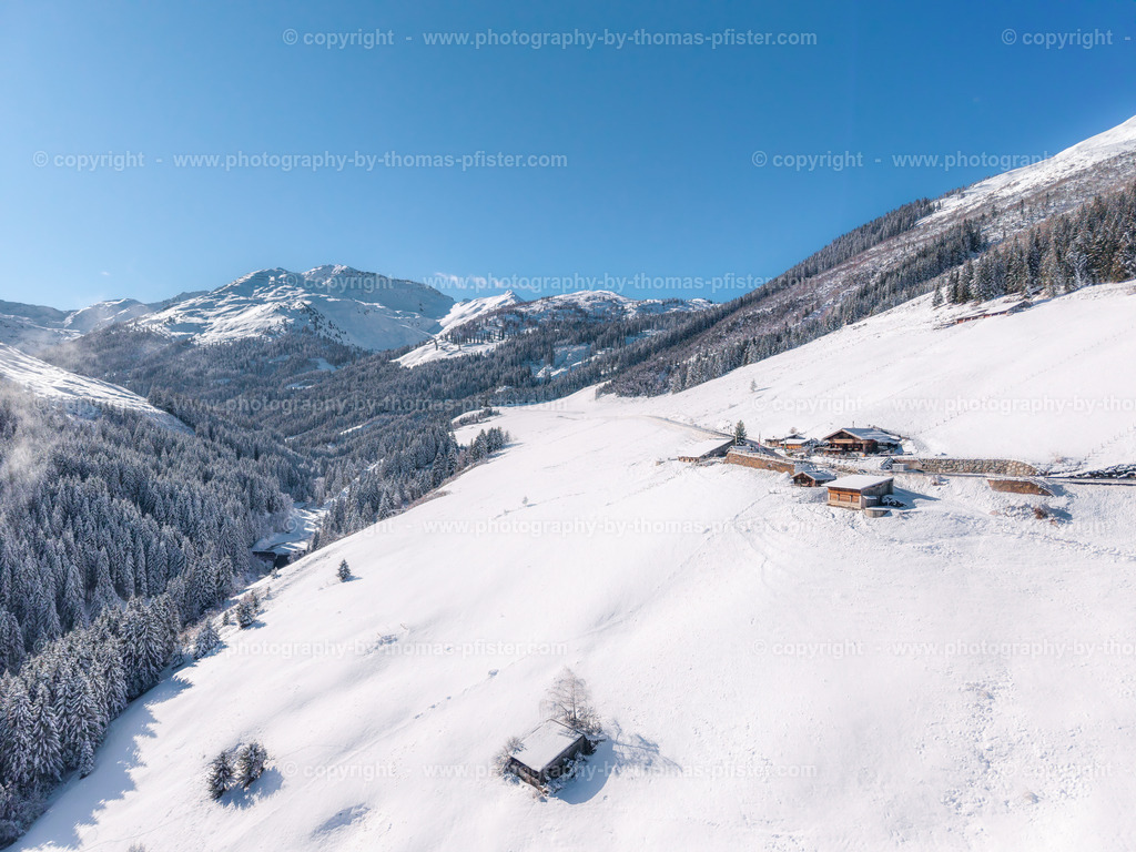  Hochfügen Winterwanderweg copyright  Thomas Pfister-14 | PHOTOGRAPHY BY THOMAS PFISTER