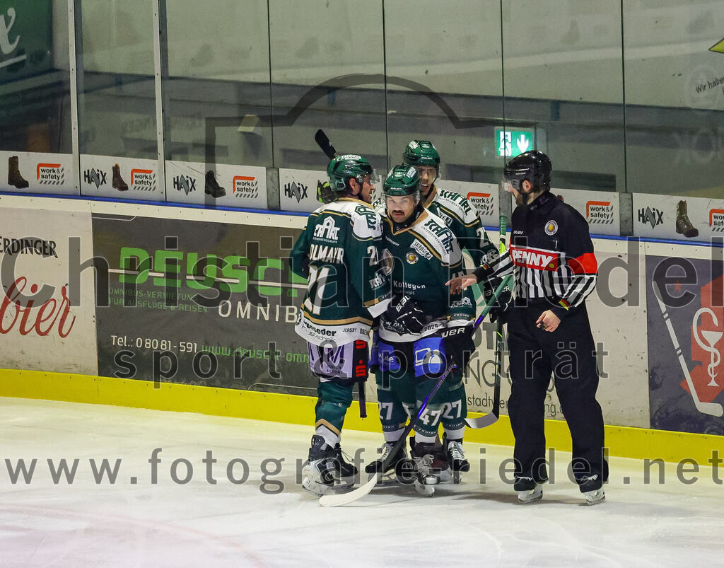 2026-02-20_064_TSV_Erding_gegen_Deggendorfer_SC | Erding, Deutschland, 20.02.2026:Eishockey, Oberliga Süd 2025 / 2026, 49. Spieltag, TSV Erding gegen Deggendorfer SC, Endergebnis: 4:1Jubel nach dem Tor durch Marco Pfleger (Erding Gladiators, #47)Foto: Christian Riedel / fotografie-riedel.net