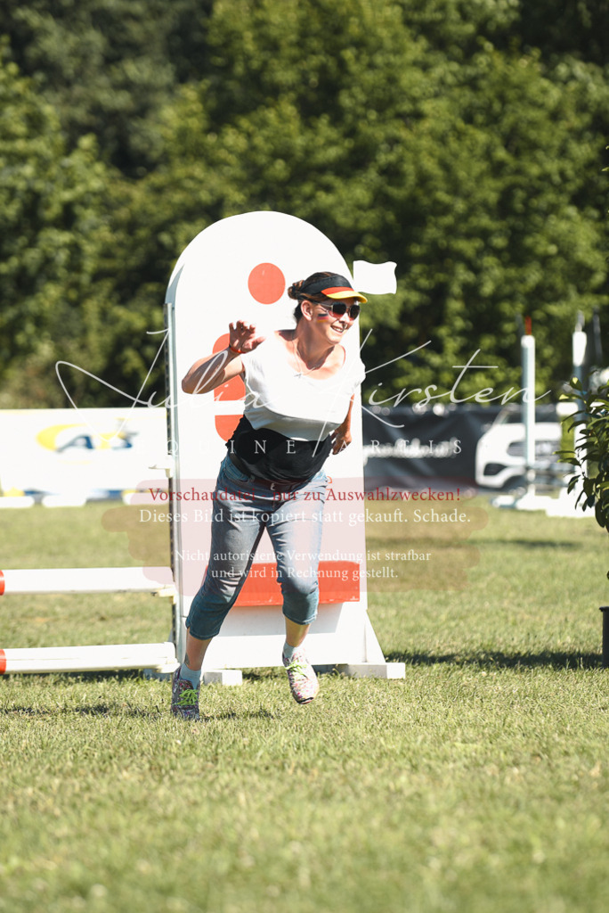 DSC_7623 | Pferde- und Turnierfotografie in Westsachsen. Pferdeportraits, Auftragszeichnungen und intuitive Kunst.